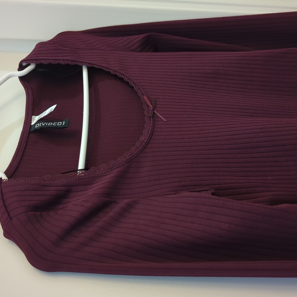 H&M Women's Ribbed Long Sleeve Top  Lace, Dark Purple Size Small NWOT